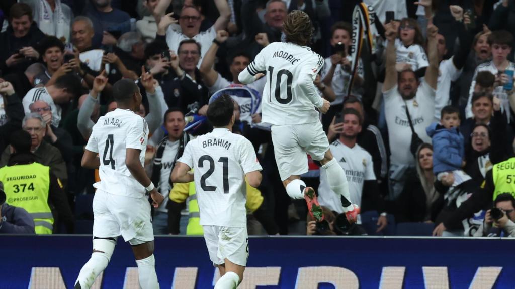 El salto de Luka Modric tras marcar un golazo al Girona en el Bernabéu