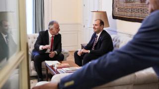 El ministro de Política Territorial y Memoria Democrática, Ángel Víctor Torres (i), y el 'conseller' de Presidencia de la Generalitat, Albert Dalmau (d), durante un encuentro en enero del 2025