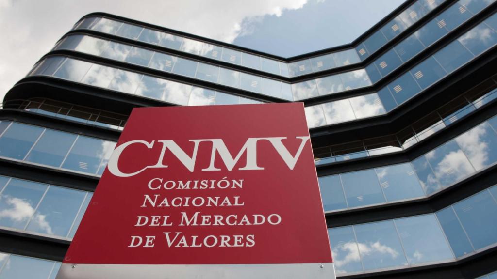 Exterior de la sede de la Comisión Nacional del Mercado de Valores