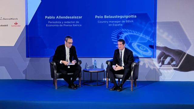 El periodista Pablo Allendesalazar y el 'country manager' de BBVA España, Peio Belausteguigoitia