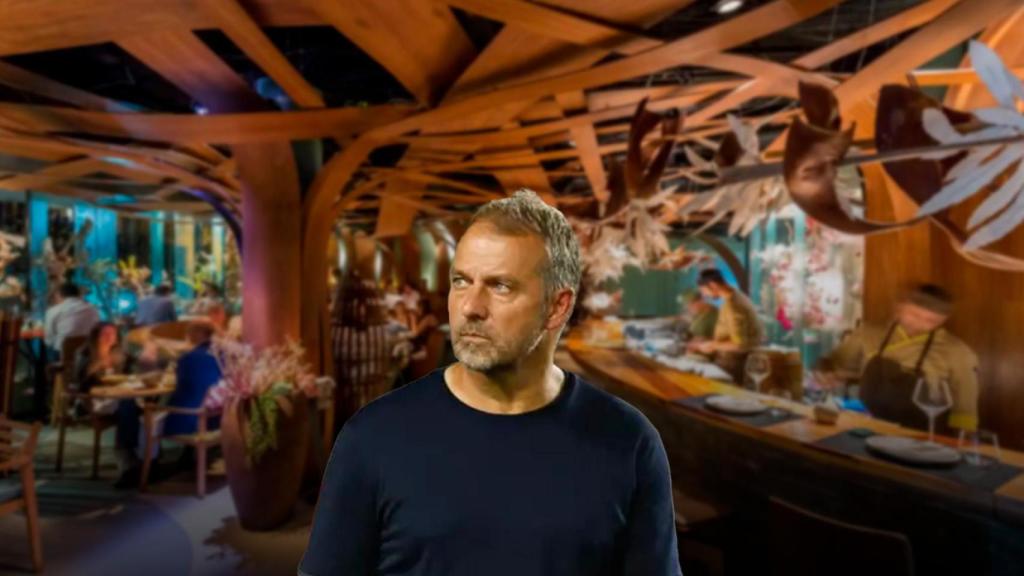 Hansi Flick, en un montaje dentro del restaurante Ikibana Sarrià
