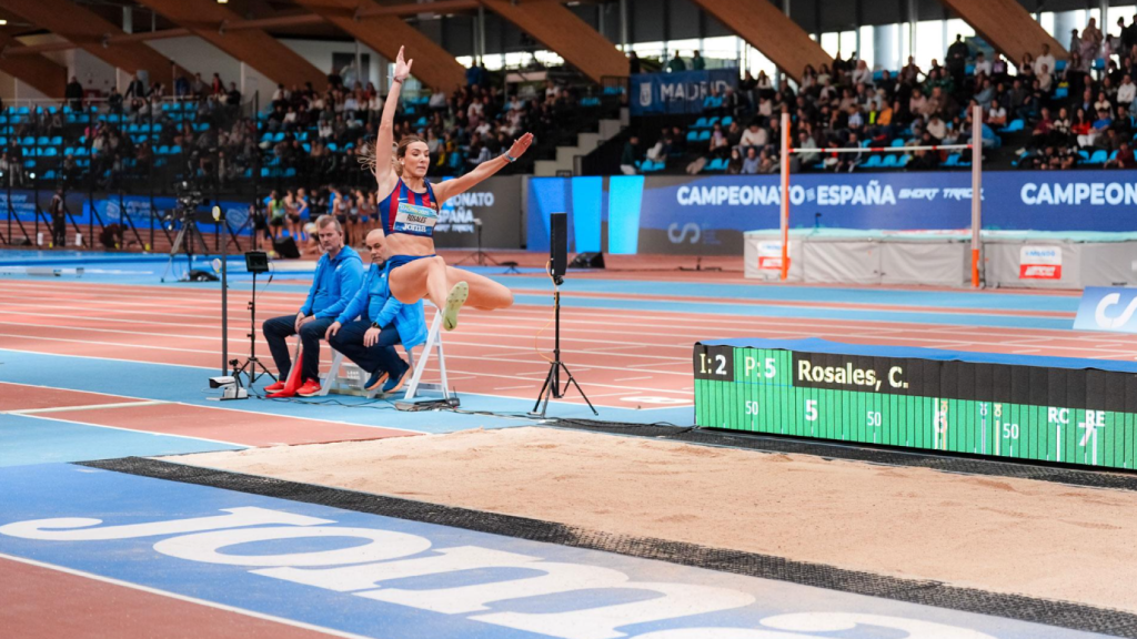 Carmen Rosales, en la prueba de salto de longitud del campeonato de España