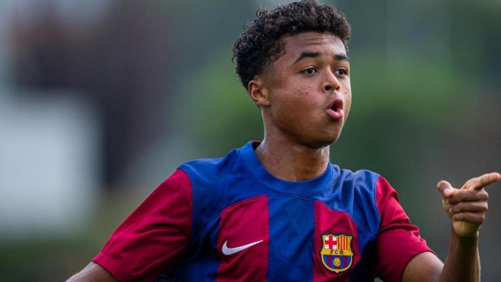 Shane Kluivert celebra el seu primer gol amb el Juvenil B del Barça