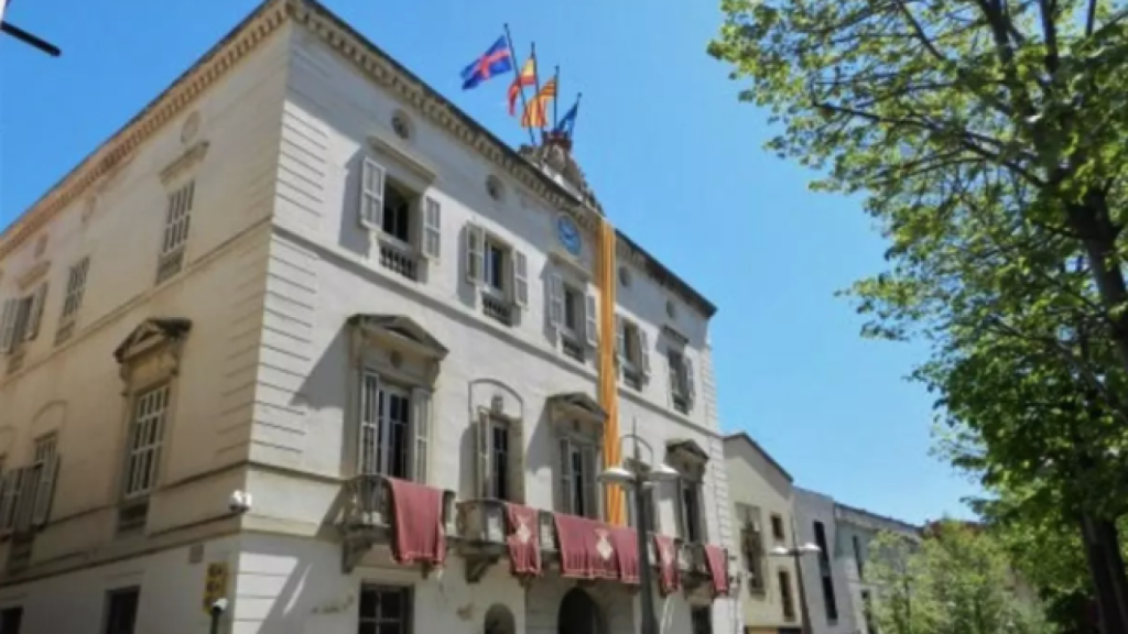 Imagen de la fachada del Ayuntamiento de Mataró