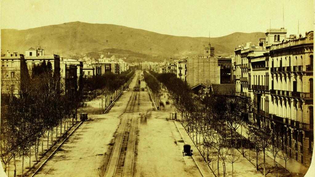 Campos Elisieos de Barcelona a la altura de Passeig de Gràcia