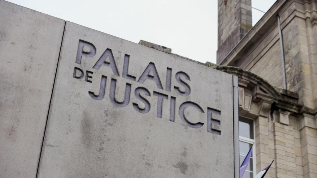 Sede del tribunal francés donde se realiza el juicio a Joel Le Scouarnec