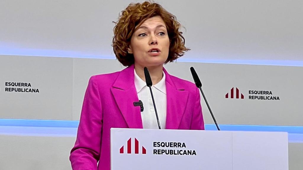 La secretaria general y portavoz de ERC, Elisenda Alamany, en una rueda de prensa desde la sede del partido