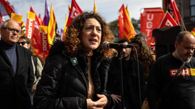La portavoz de los Comuns y diputada en el Congreso, Aina Vidal, en una atención a los medios