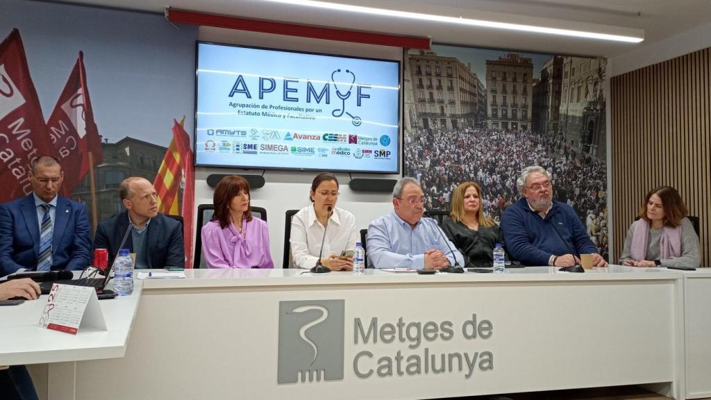 Imagen de Apemyf, el nuevo frente común de médicos, en Barcelona hoy