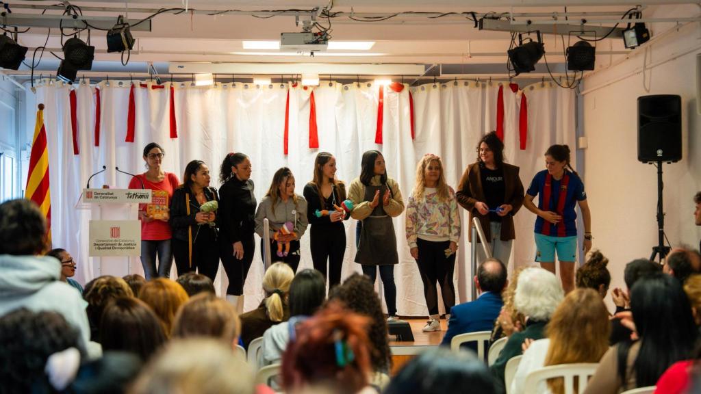 Algunas de las internas que han participado en el acto del 8M