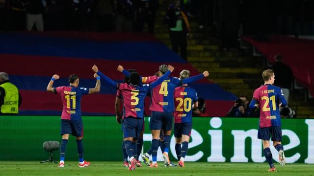 Los futbolistas del Barça celebran uno de sus goles al Benfica
