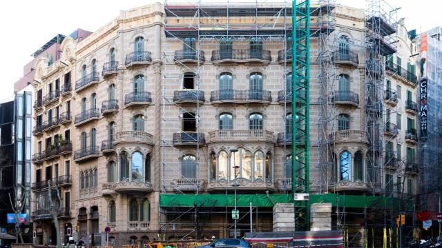 Fachada de la icónica Casa Llorens