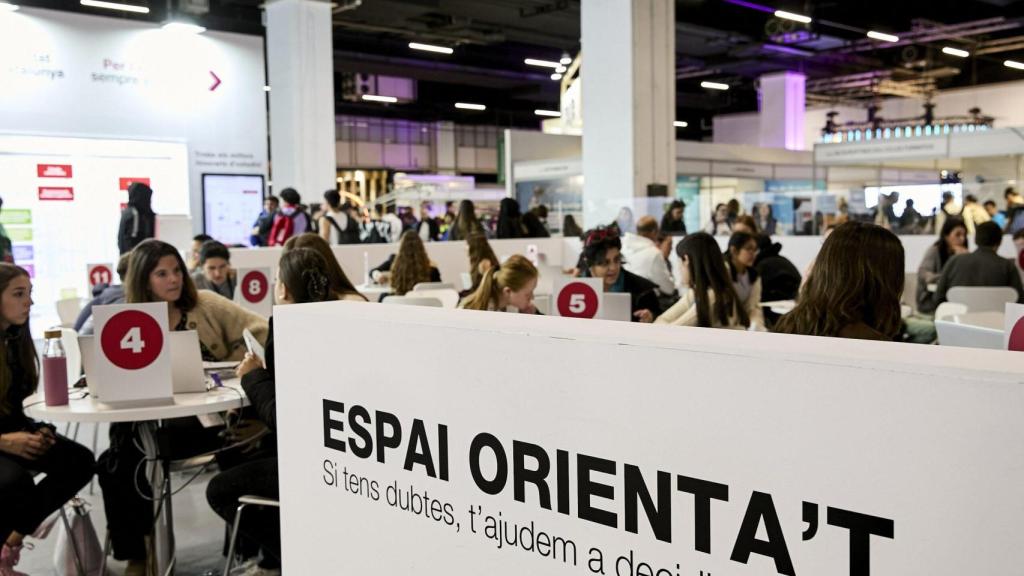 El Saló de l'Ensenyament incluye varios espacios de atención personalizada con expertos en orientación académica