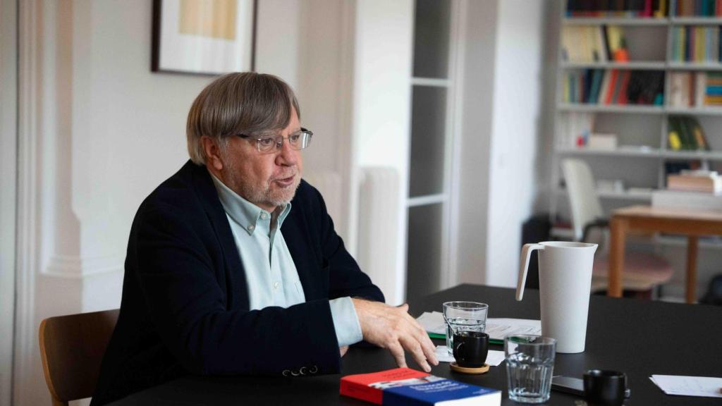 Josep Maria Colomer en la entrevista con 'Letra Global'