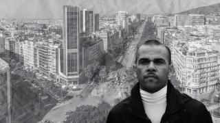 Fotomontaje de Dani Alves y la plaza Francesc Macià de fondo