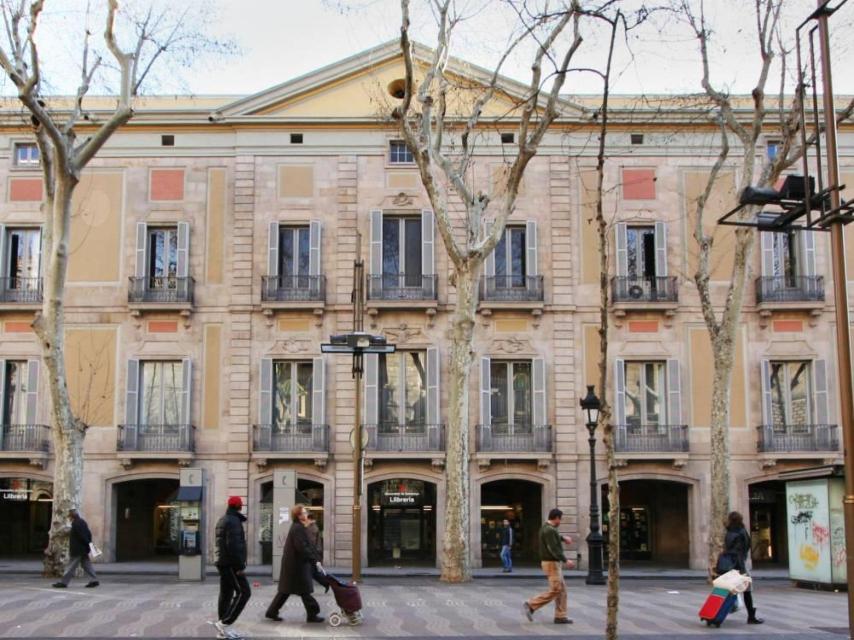 Fachada del Palau Moja