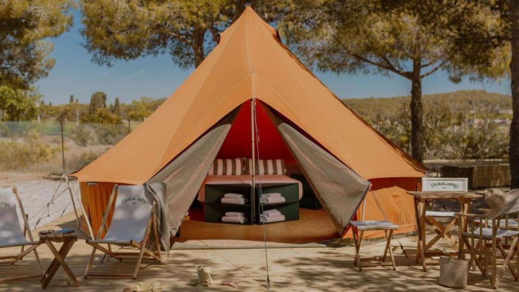 Tienda del camping HolaCamp en Palamós