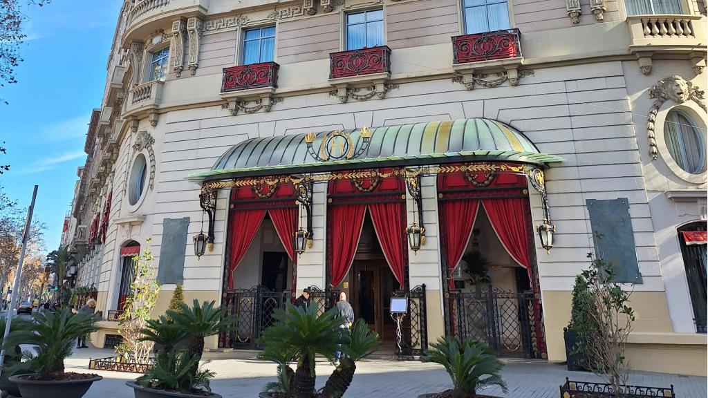 Façana de l'Hotel Palace Barcelona