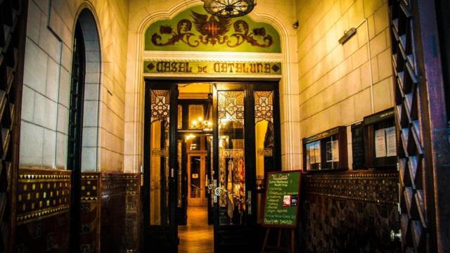 Entrada al restaurante del Casal de Catalunya de Buenos Aires