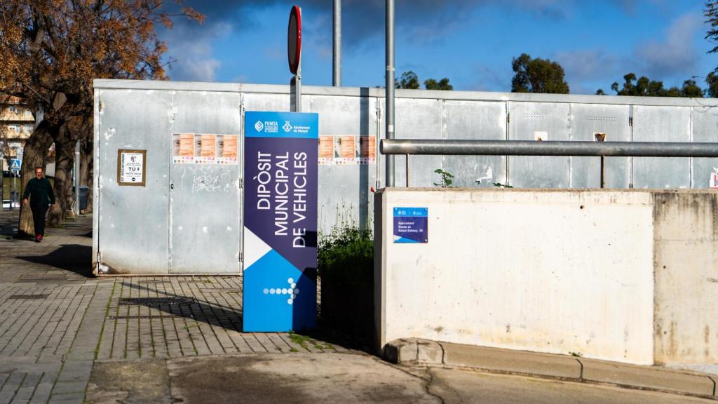 Exterior del depósito de vehículos de Mataró