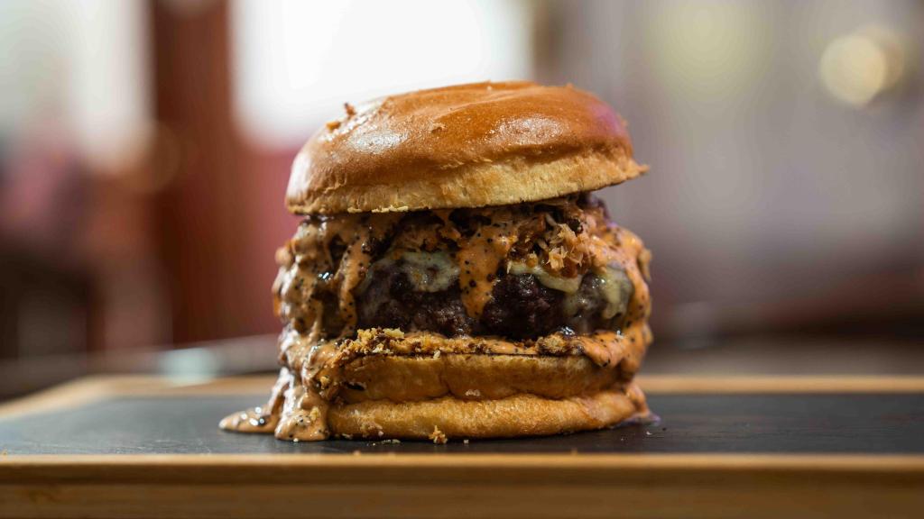 K-chopo Astur, la mejor hamburguesa de Barcelona por The Champions Burger