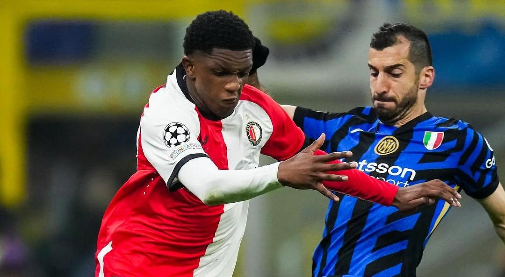 Givairo Read, futbolista del Feyenoord vigilado por el Barça