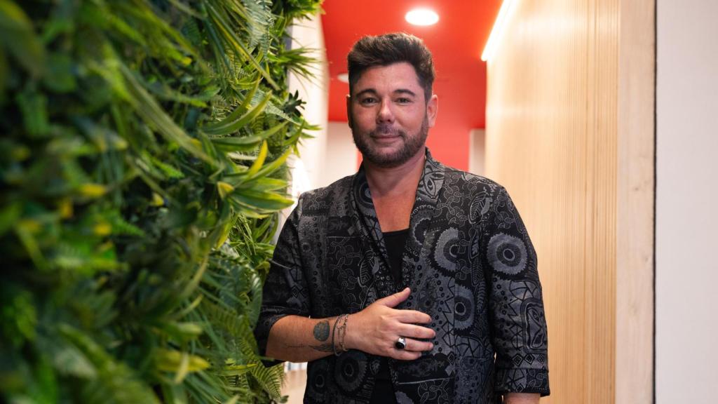 Miguel Poveda, en las instalaciones de 'Crónica Global', durante la entrevista con 'Letra Global'