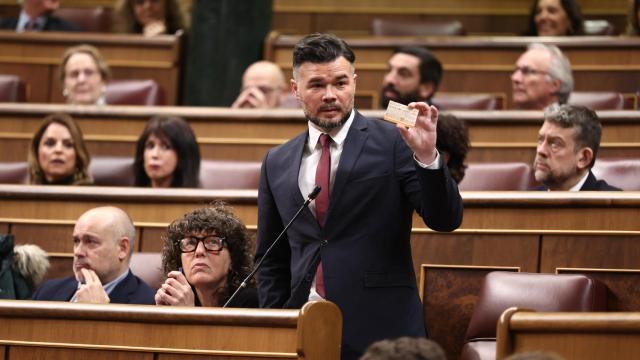 El portavoz de ERC en el Congreso, Gabriel Rufián, interviene durante una sesión de control al Gobierno en el Congreso de los Diputados, a 19 de marzo de 2025