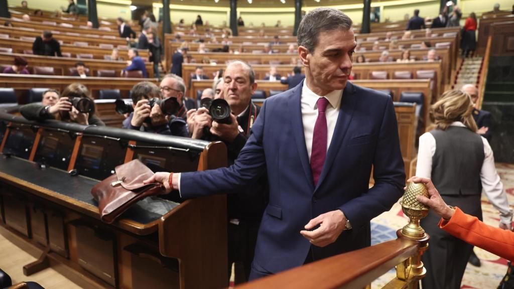 El presidente del Gobierno, Pedro Sánchez, llega a una sesión de control al Gobierno, en el Congreso de los Diputados, a 19 de marzo de 2025