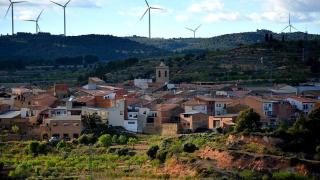 El pueblo idílico a una hora de Tarragona que enamora por sus rutas: salpicado de piscinas naturales y cascadas exuberantes