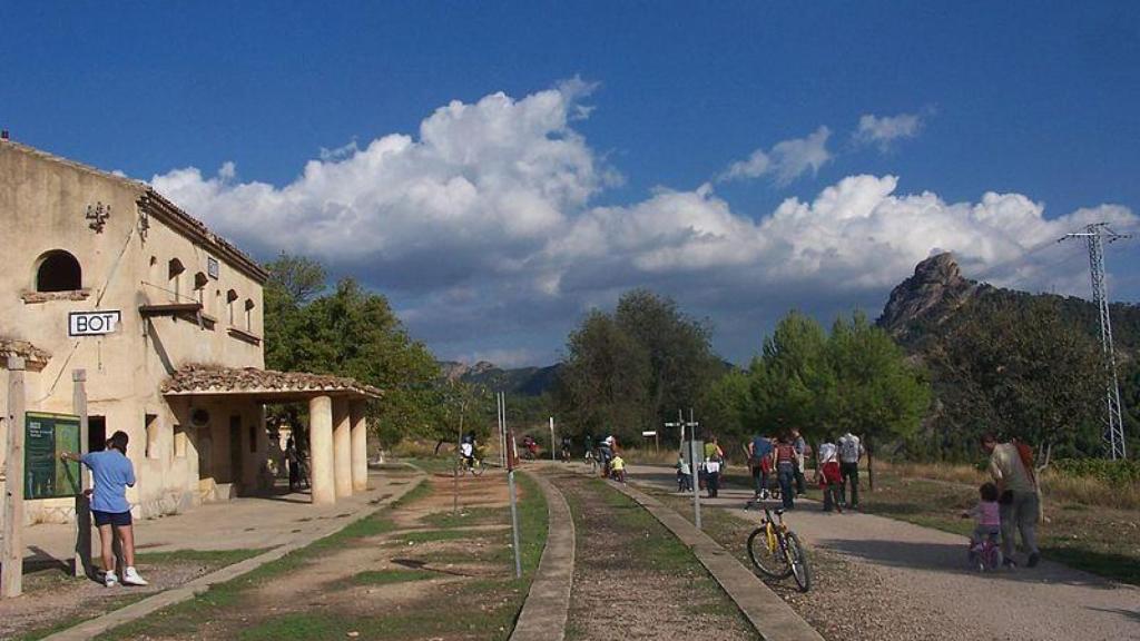 Antigua estación de Bot