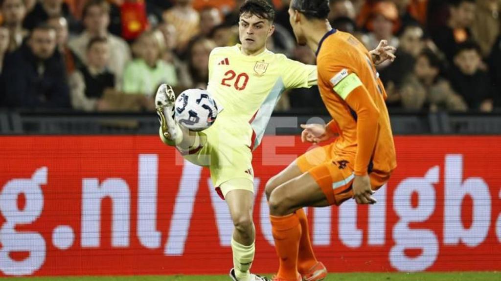 Pedri, contra Países Bajos