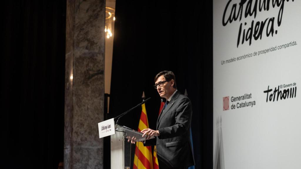 El presidente de la Generalitat de Cataluña, Salvador Illa, presenta el 'Catalunya lidera' en el Círculo de Bellas Artes el 20 de marzo