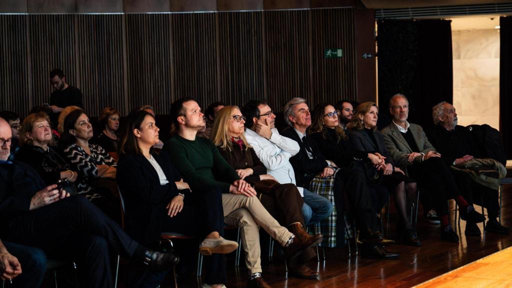 Asistentes en la primera fila del acto de 'Letra Global' en el Liceu