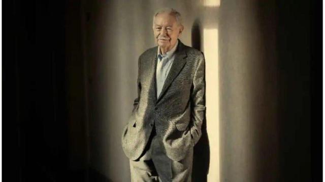 Eduardo Mendoza IVÁN JIMÉNEZ (SEIX BARRAL)