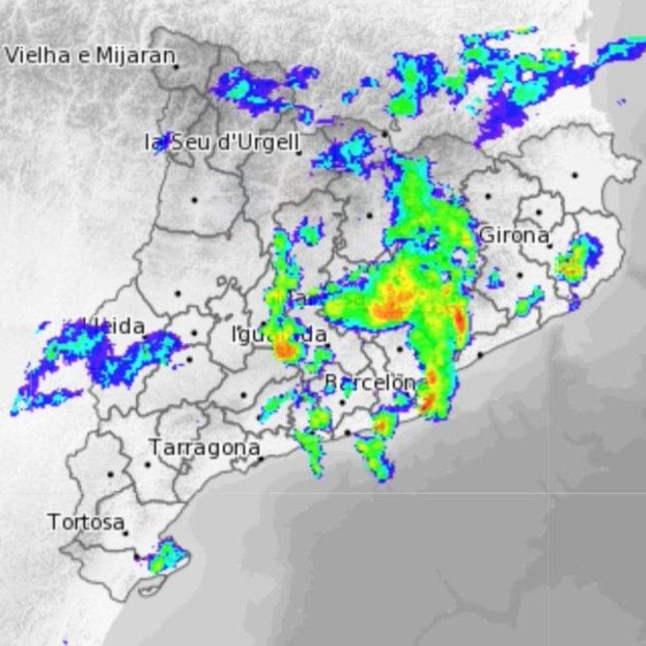 Imagen de radar de las lluvias y el granizo caído en Cataluña este domingo, 23 de marzo