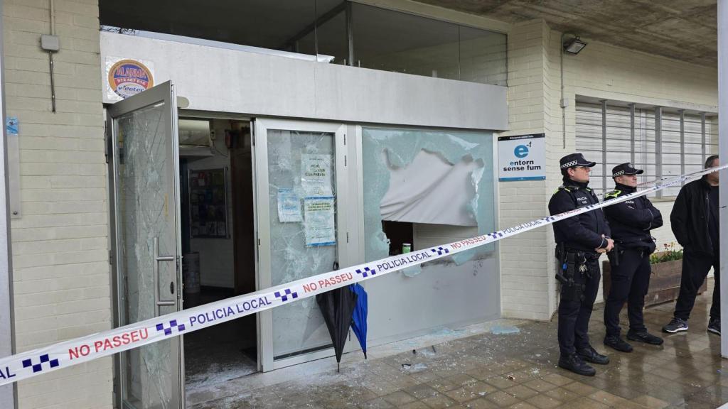 El Centre Cívic Onyar de Girona, vandalizado por unos okupas