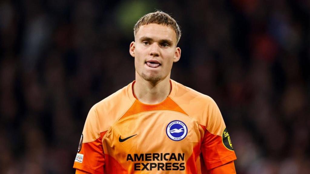 Bart Verbruggen, portero del Brighton