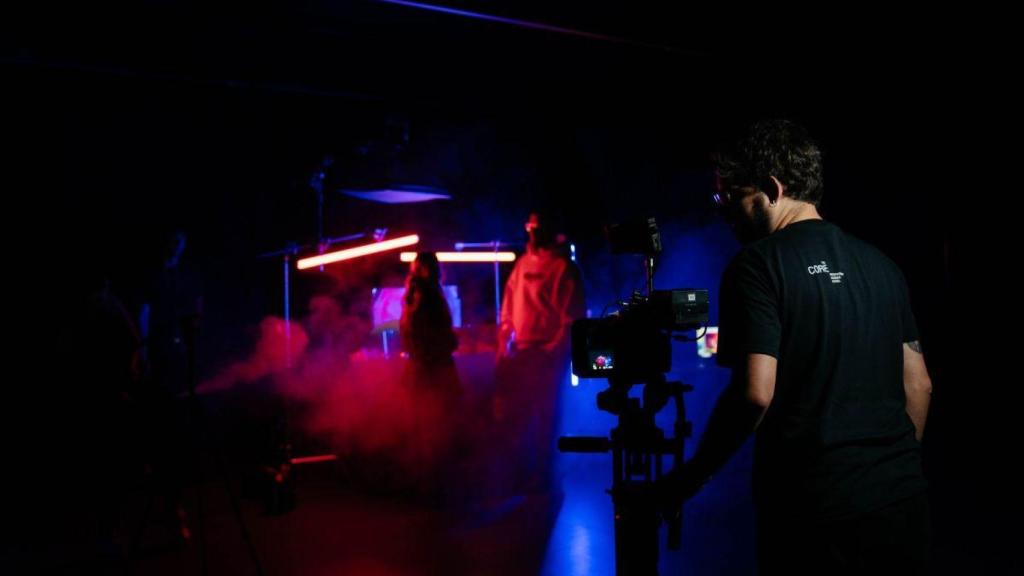 Imagen de un alumno de un curso de audiovisuales de FP