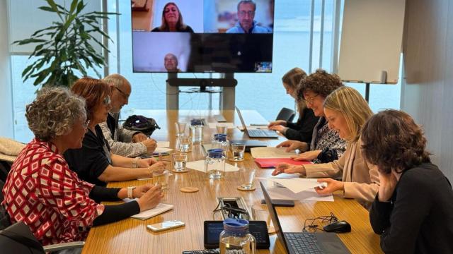 La consellera de Derechos Sociales e Inclusión de la Generalitat, Mònica Martínez Bravo, durante un encuentro con familias acogedoras