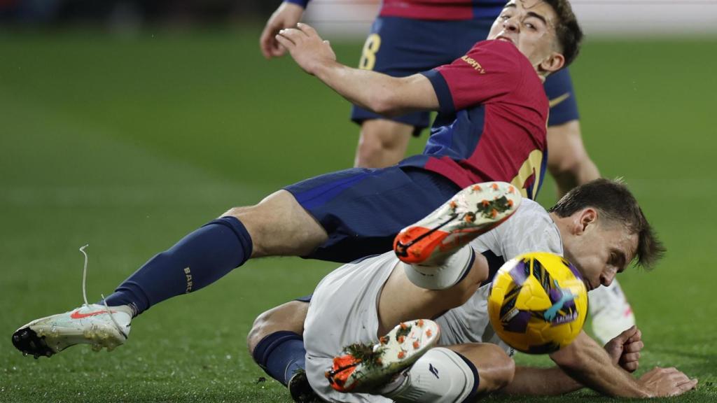 Gavi lo da todo en el Barça-Osasuna