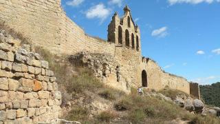 La fortaleza medieval catalana bendecida por el Papa, el castillo de Sanaüja