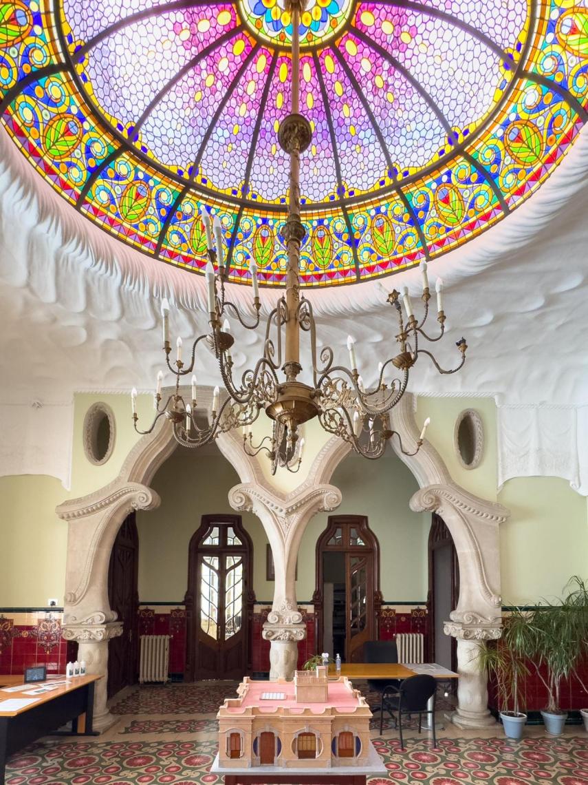 Esta mansión modernista se encuentra a media hora de Barcelona, Can Pahissa