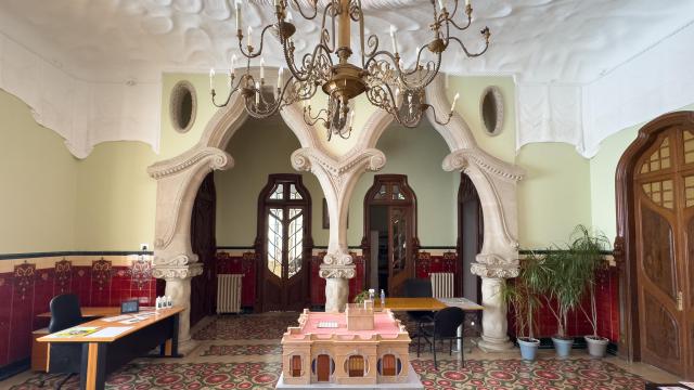 Esta mansión modernista se encuentra a media hora de Barcelona, Can Pahissa