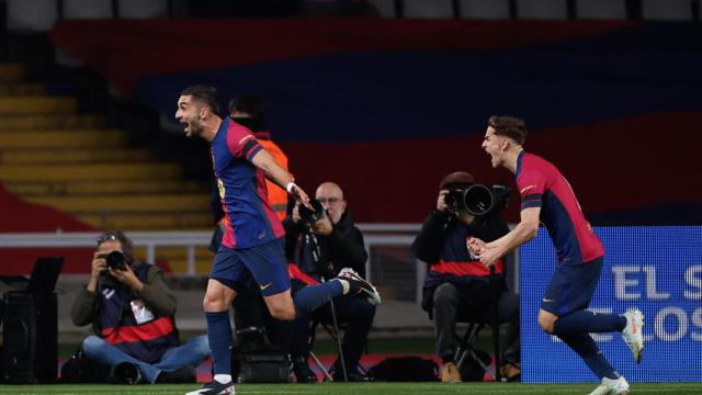 Fotogalería del Barça-Osasuna: Ferran Torres celebra el primer gol