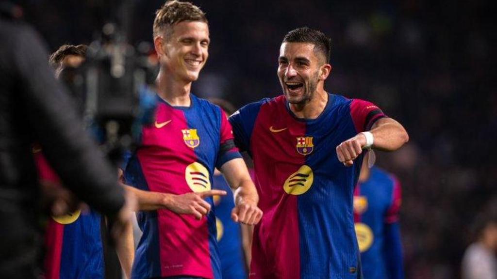 Fotogalería del Barça-Osasuna: Dani Olmo celebra el segundo gol con Ferran Torres