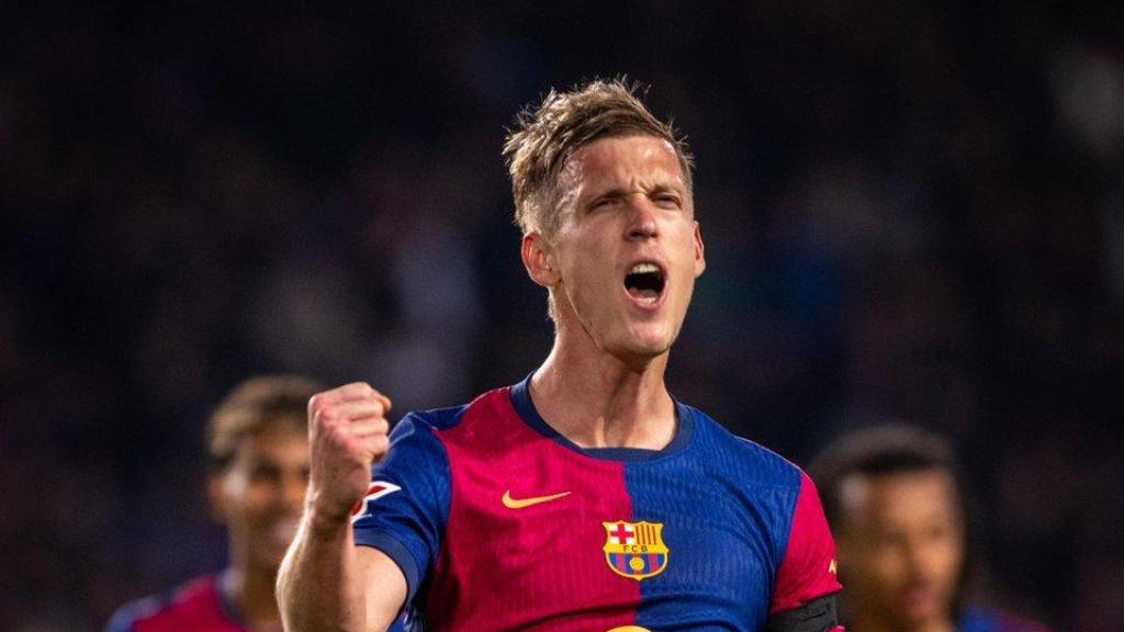 Fotogalería del Barça-Osasuna: Dani Olmo celebra su gol, de penalti