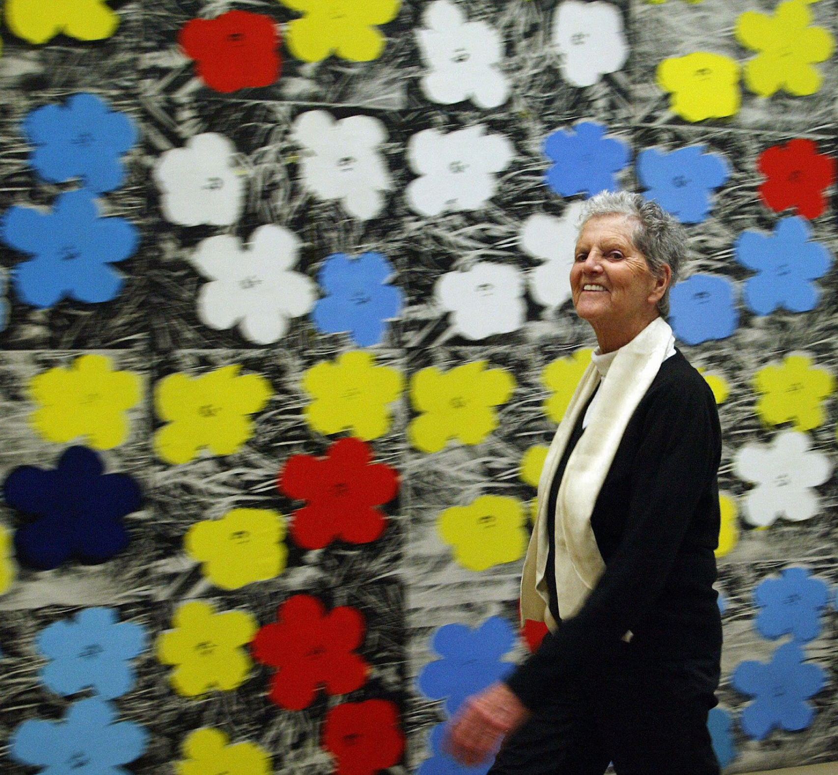 Sturtevant ante “sus” 'Flores de Warhol'