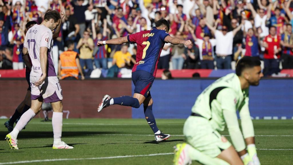 Ferran celebra su gol al Girona