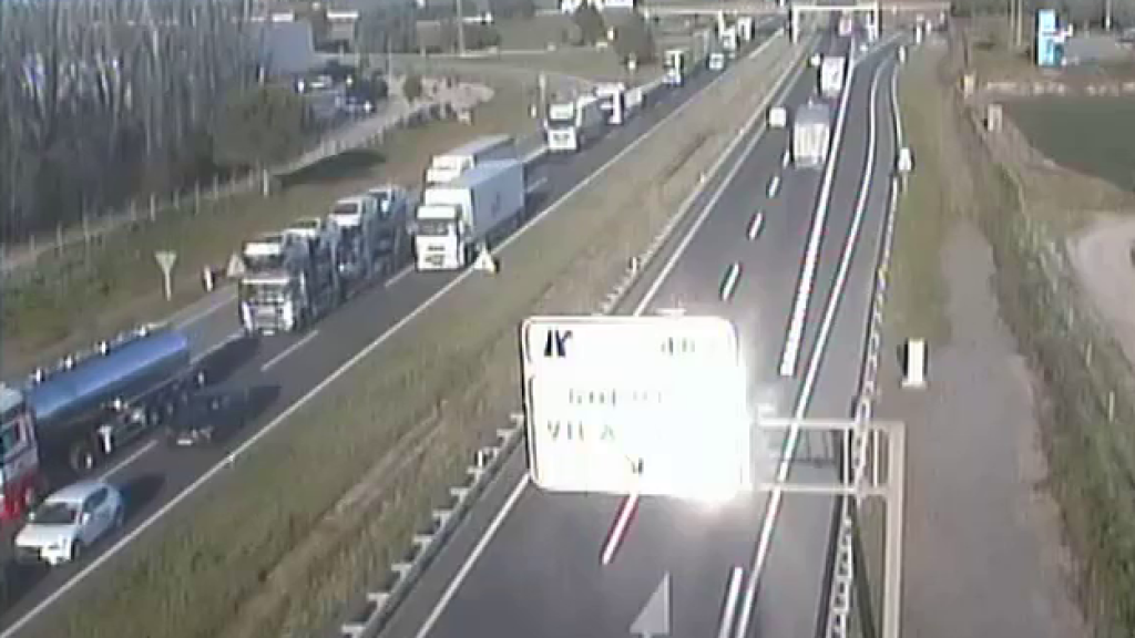 Atasco en la A-2 a causa de un accidente este lunes